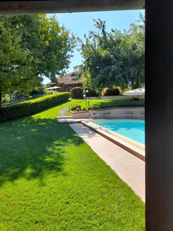 Tenuta Degli Angeli Rossi Asti Exterior photo